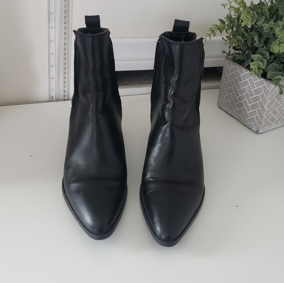Zara Leather chealsea Bootie block heel - Picture 2 of 5